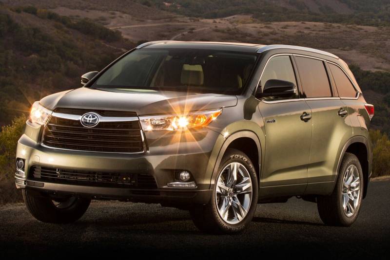 Comparison - Toyota Land Cruiser Prado 2015 - vs - Toyota Highlander ...